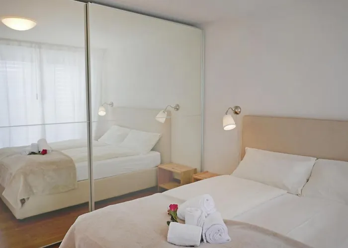 Apartamento Chesa San Bastiaun B5 By Interhome Samedan