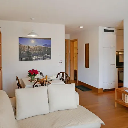 Chesa San Bastiaun B5 By Interhome شقة